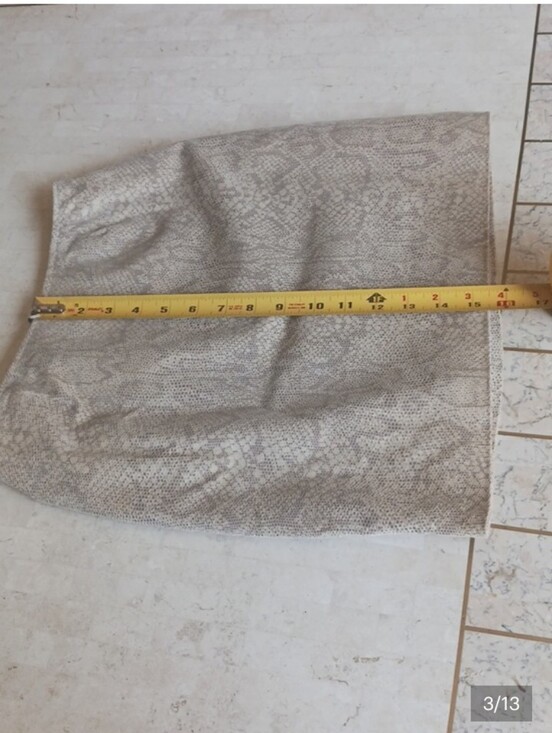 DANIER/ CANADA Dresses & Skirts - Vintage women's Leather skirt, U.S. size 2 Danier/Canada/-reptile Print